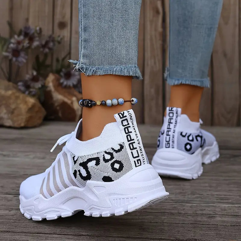 Trendy Dames Sneakers met Luipaarddetail en Ademend Design